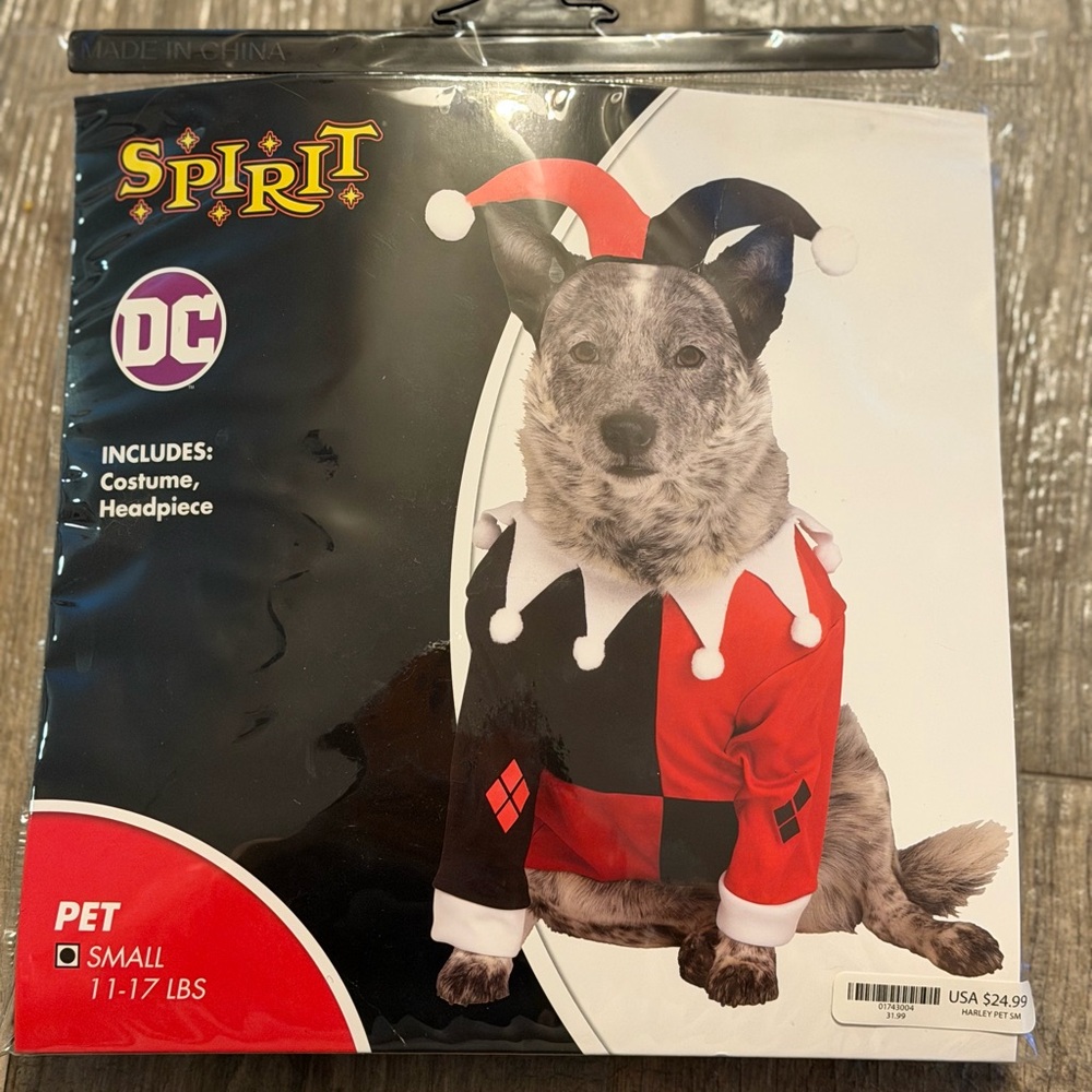 Spirit Harley Quinn Pet Costume - Red and Black